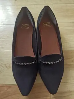 スエード パンプス