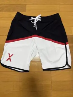 ビートム サーフパンツ M 赤 試着のみ - メルカリ