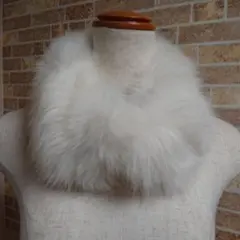 モコモコ ファーマフラー ホワイト新品未使用品(^^)