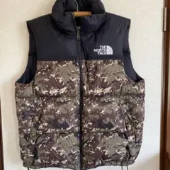 THE NORTH FACE 700 ヌプシ ダウンベスト 迷彩 Mのサムネイル