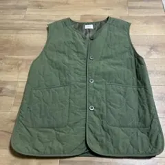 キルティングダウンベスト