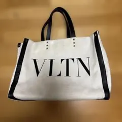 バレンティノ　トートのサムネイル