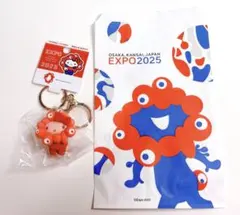 【推しカラー キティ】サンリオ 推しカラー立体キーホルダー なりきりミャクミャク