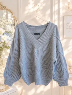 【極美品】GORGE Vネック ニット グレー トップスフリーサイズ現行品