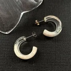 ❤️限定１点❤️ Ｃフープ ピアス　　　 クリア　ホワイト