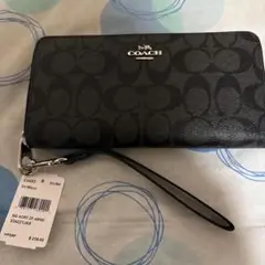 COACH シグネチャー 長財布 ブラック ストラップ付のサムネイル
