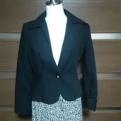 最終再値下げ美品ブラックジャケット1ボタンMサイズ