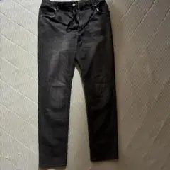 スリムフィット ブラックデニム