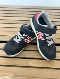 【18.5cm】【美品】ニューバランス　スニーカー　373