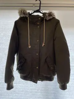 Levi's ダウンジャケットのサムネイル