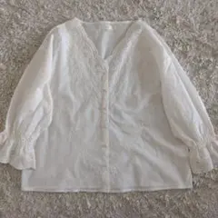 匿名配送 グローブ 白 刺繍 レース コットン ブラウス Lサイズ