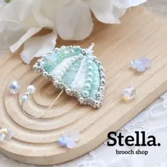 ビーズ刺繍ブローチ　ハンドメイド　RainyColor ミント