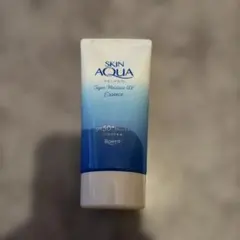 SKIN AQUA スキンアクア　スーパーモイスチャーエッセンスc 日焼け止めのサムネイル