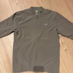 【新品/未使用】New Balance ナイロンジャケット ベージュ
