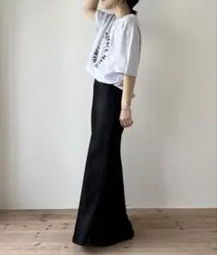 スタイルアップリラックスサテンライクロングマーメードスカート