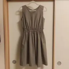 NATURAL BEAUTY BASIC ノースリーブワンピース Lのサムネイル