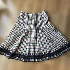 DAKS フレアスカート 38サイズ チェック柄のサムネイル