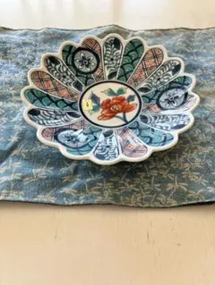 花模様の陶器皿