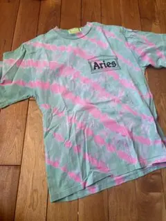 aries タイダイロゴTシャツのサムネイル