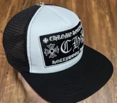 CHROME HEARTS トラッカーキャップ