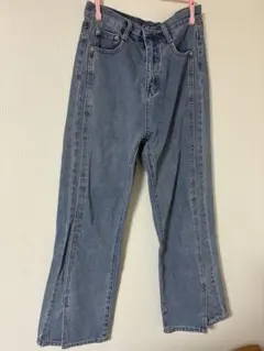 レディース　GRLデニムジーンズ　裾スリットあり