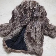 PET 極美品 最高級 シルバーフォックス 毛皮 コート肉厚女優襟 2025年最新】シルバー フォックス 毛皮 コートの人気アイテム