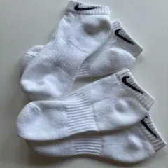 NIKE レディースソックスのサムネイル