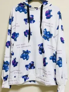 くま トレーナー　パーカー　スウェット 白地雷　病みかわ総柄夢かわ　ゆめかわ 熊