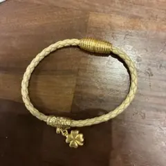 ベージュ合皮編み込みブレスレット