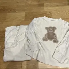 GU クマ刺繍付きホワイト長袖パジャマ