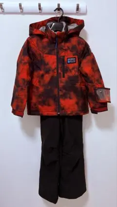 子ども用スキーウェア上下130cm ON-YO-NE ＋デサントグローブセット