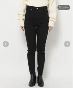 ローリーズファーム　スタイルUPスキニーデニムパンツ