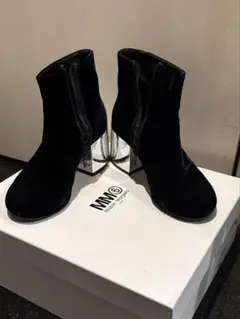 MM6 ベルベット ブーティ 中ヒールのサムネイル