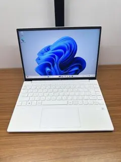HP Pavilion Aero 13-be0034AU ノートパソコン 本体 - メルカリ