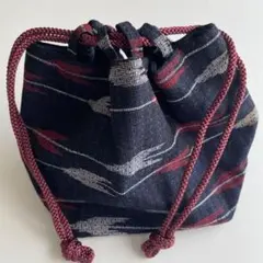 和装用巾着バッグ 紺色 赤色模様