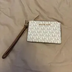 値下げしました！美品　マイケルコース　パスケース