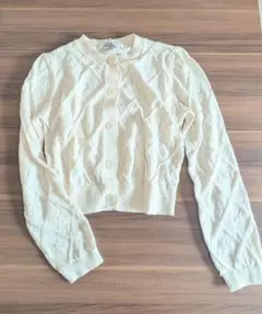 袖に汚れあり。ZARA 春夏秋アイボリー 透かし編みカーディガン 長袖
