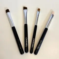 CHANEL メイクブラシ 2本セット - メルカリ