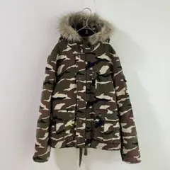 4465 迷彩柄　中綿ジャンパー　ジャケット　アウター　フード　ファー　Ｌ