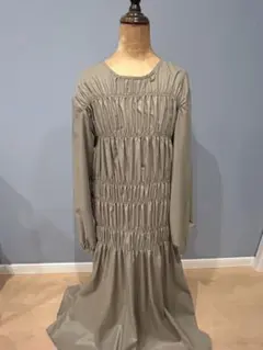 【新品未使用】ギャザーワンピース