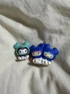 TWICE LOVELYSとサンリオ　マスコットチャーム