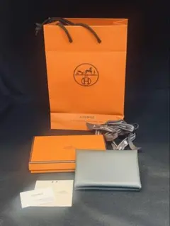 HERMES エルメス ガルヴィ グレー カードケース