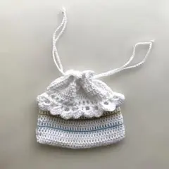 フリル付きかぎ針編み巾着袋