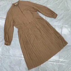 ワンピース 総柄 長袖 スタンドカラー プリーツ ロング丈 カジュアル