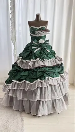 ウエディング カラー ドレス 発表会