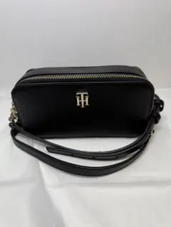 Tommy Hilfiger トミーヒルフィガー ショルダーバッグ 黒