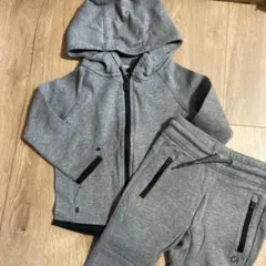 Item thumbnail for item 2d4c8120-61d7-4c31-ab32-fc34b4610de4