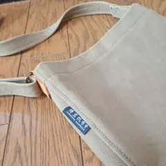 Item thumbnail for item e53dae78-7186-474d-8094-6861e864409e