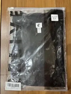 RELIVEシャツ　半袖　丸ネック　黒　M ポリエステル
