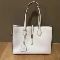 お値下げしました！ヴァケッタトプカピ⭐️レザー トートバッグ ホワイトのサムネイル